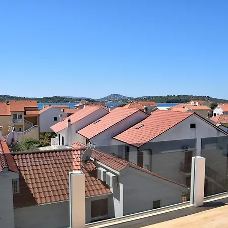 Apartment Penthouse Vedo